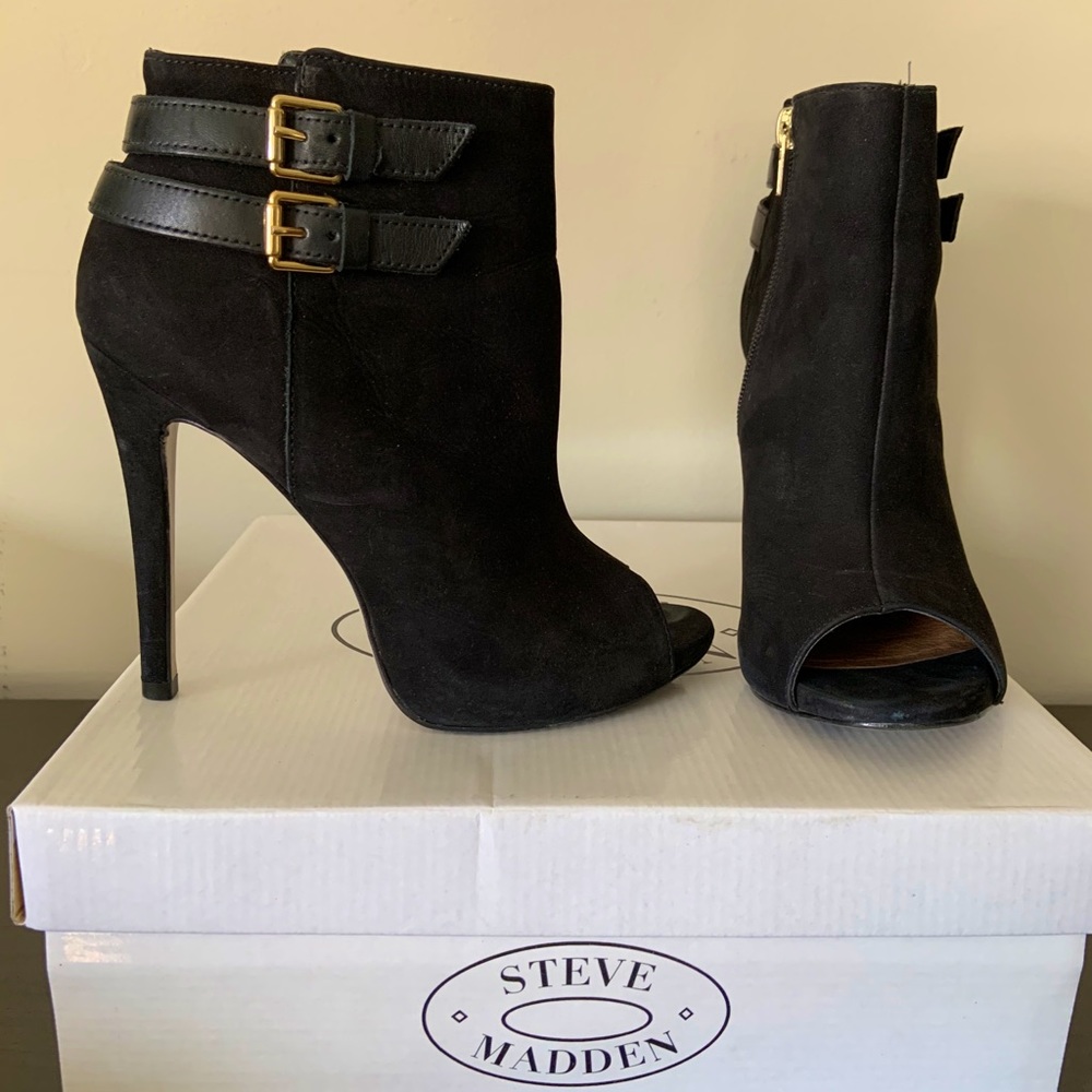 Steve Madden open toe black suede booties